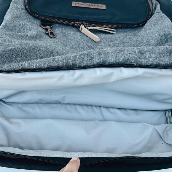 Petunia Pickle Bottom Pivot Pack Diaper Bag Backpack Sand/Black - Picture 10 of 10